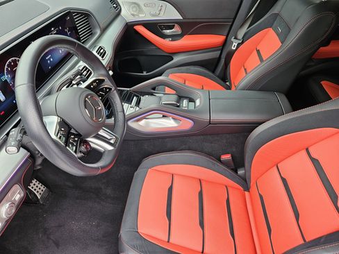 Certified 2025 Mercedes-Benz GLE 53 AMG 4MATIC image 14