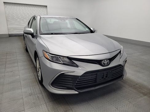 Used 2021 Toyota Camry LE FWD image 14