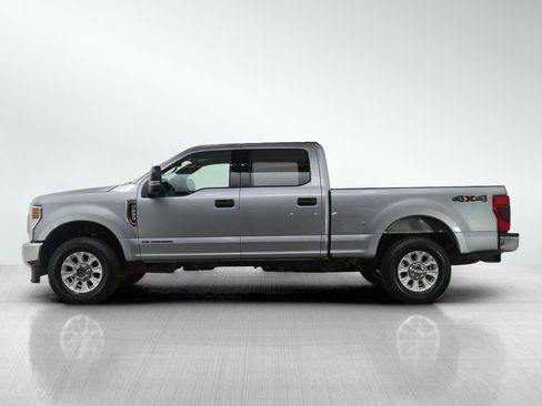 Used 2022 Ford F250 XLT AWD/4WD image 2