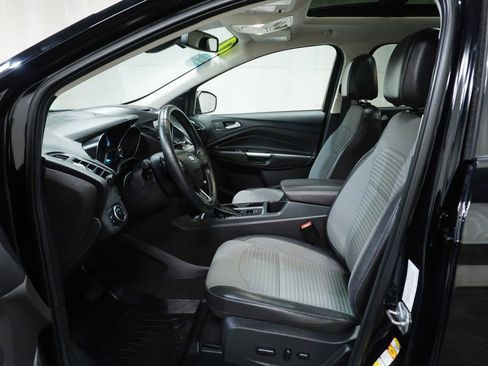 Used 2017 Ford Escape Titanium image 11