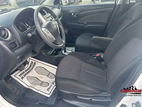 Used 2016 Nissan Versa SV image 13