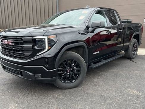 Used 2023 GMC Sierra 1500 Elevation AWD/4WD image 1