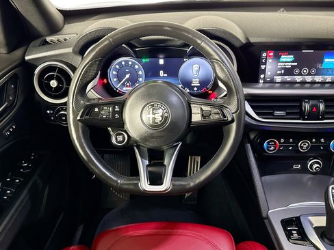 Used 2024 Alfa Romeo Stelvio Veloce AWD/4WD image 20