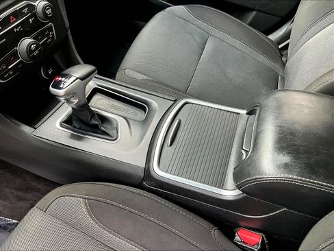 Used 2018 Dodge Charger R/T RWD image 18