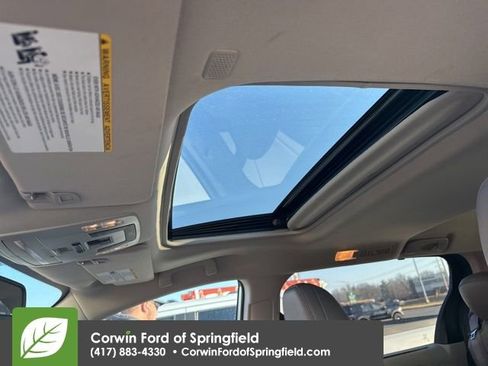 Used 2024 Toyota Sienna XLE w/ XLE Plus Package image 12