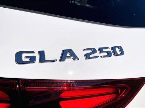 Certified 2025 Mercedes-Benz GLA 250 GLA 250 image 31