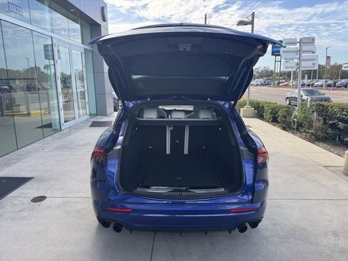 Certified 2023 Maserati Grecale Modena image 7