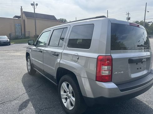 Used 2015 Jeep Patriot Sport w/ Tire & Wheel Group AWD/4WD image 6