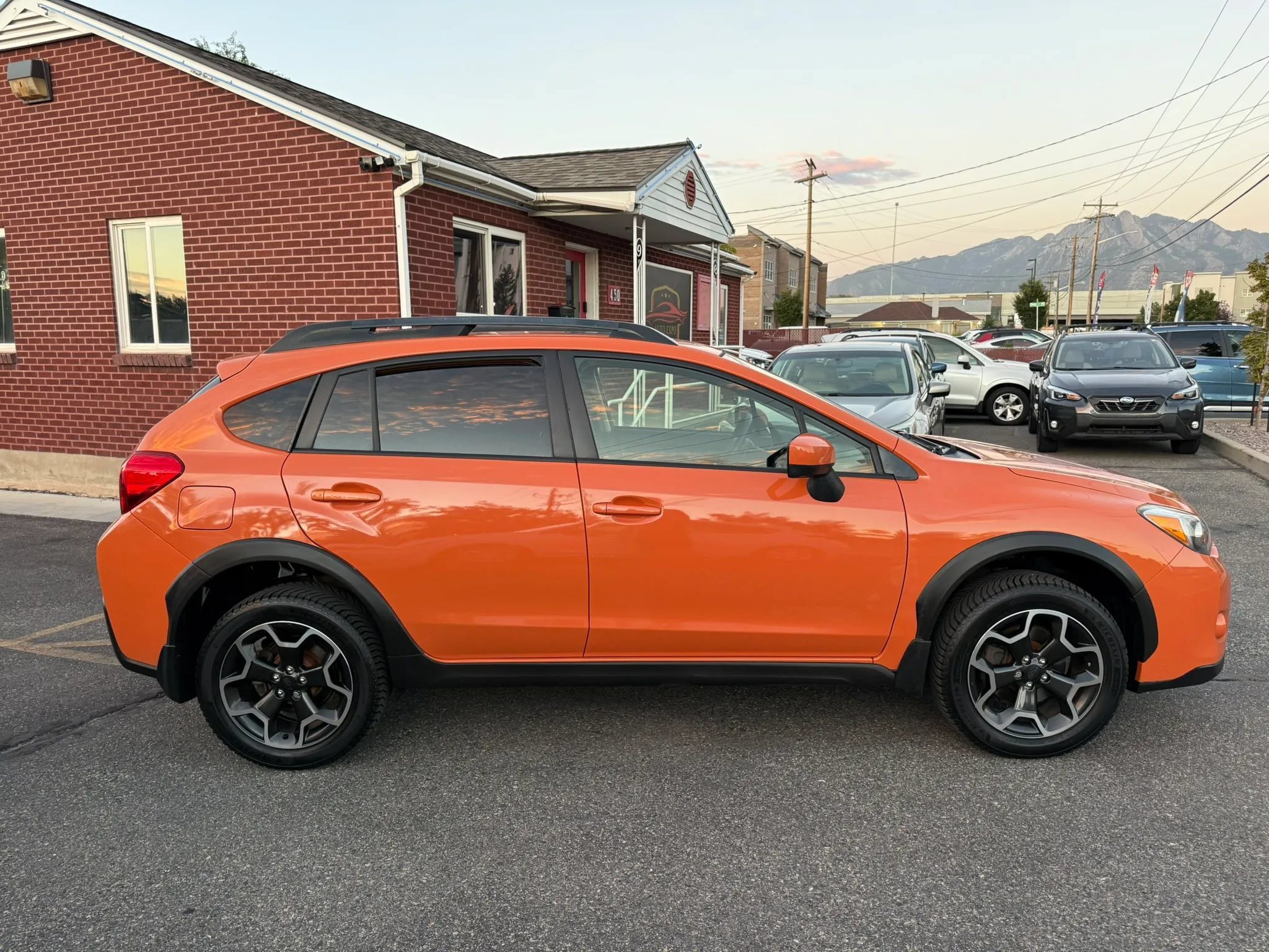 Used 2015 Subaru Crosstrek 2.0i Premium w/ Moonroof Package AWD/4WD image 5