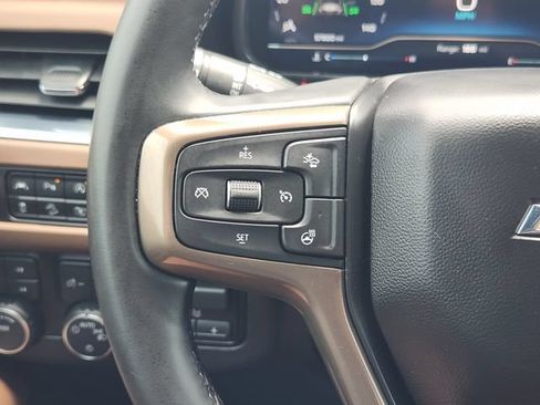 Used 2024 Chevrolet Suburban High Country w/ Premium Package AWD/4WD image 30