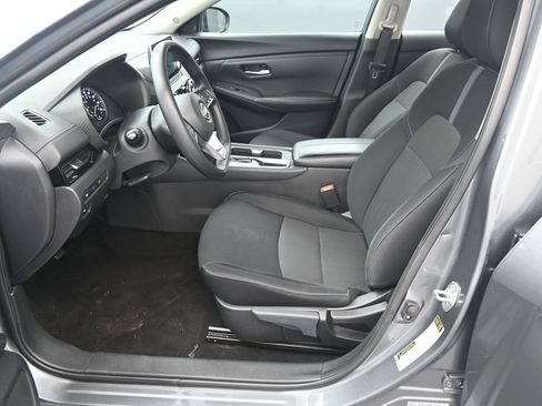 Used 2024 Nissan Sentra SV FWD image 16