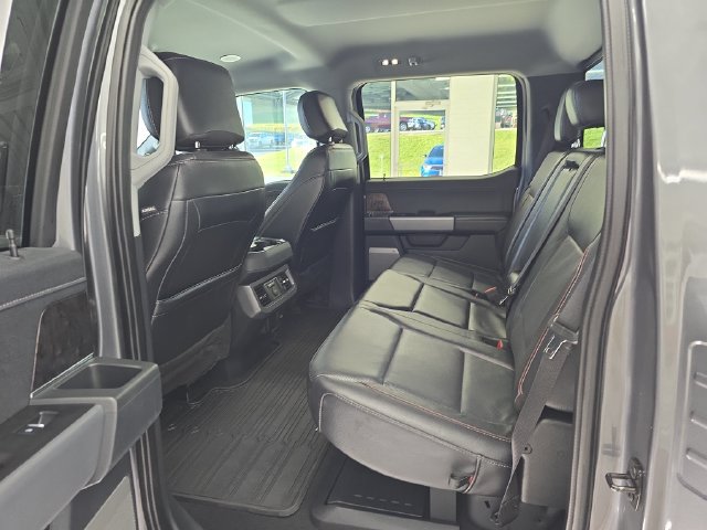 Used 2024 Ford F250 Lariat w/ Lariat Ultimate Package AWD/4WD image 10