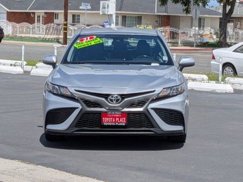 Used 2021 Toyota Camry SE FWD image 2