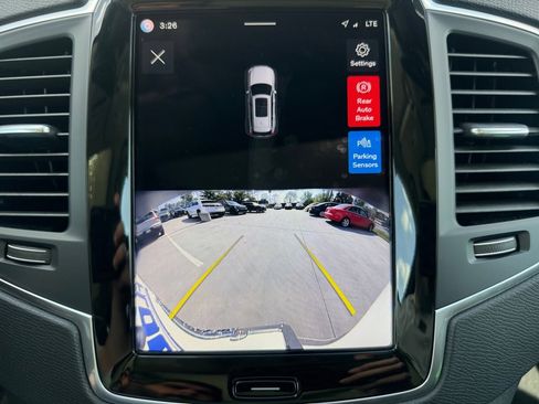 Certified 2025 Volvo XC90 B5 Core AWD/4WD image 19