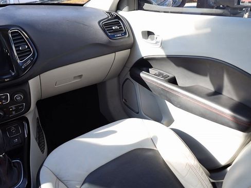 Used 2017 Jeep Compass Limited image 20