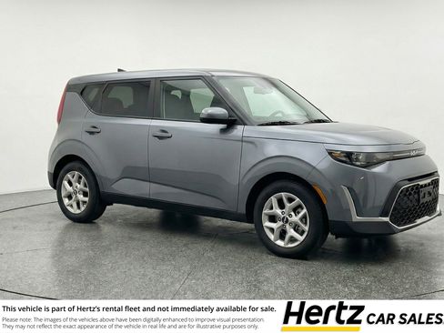Used 2025 Kia Soul LX w/ LX Technology Package image 1