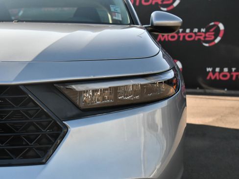 Used 2023 Honda Accord EX image 11