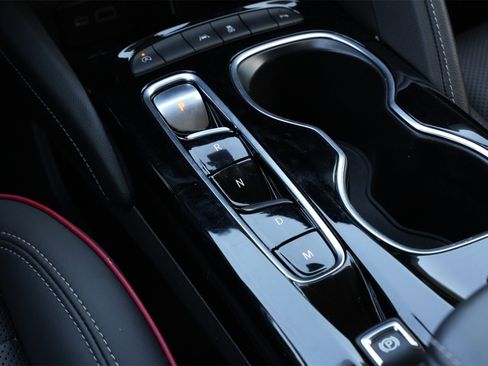 Used 2023 Buick Envision Essence w/ Sport Touring Package image 15