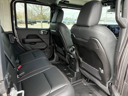 New 2026 Jeep Wrangler Unlimited Rubicon image 12