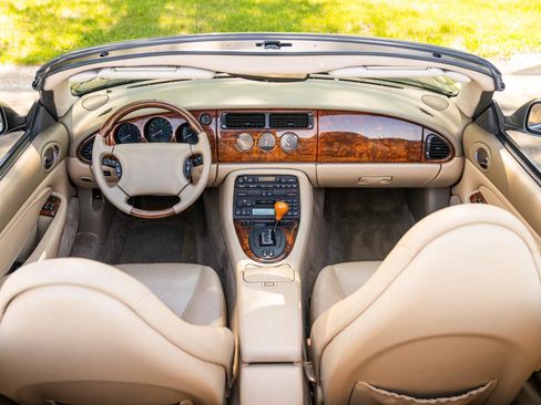 Used 1998 Jaguar XK8 Convertible RWD image 7