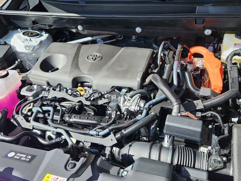 Certified 2025 Toyota RAV4 XLE image 16