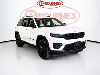 Used 2023 Jeep Grand Cherokee Altitude AWD/4WD video 1