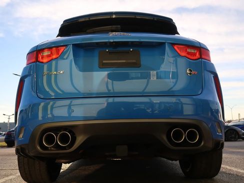 Used 2019 Jaguar F-PACE SVR AWD/4WD image 10