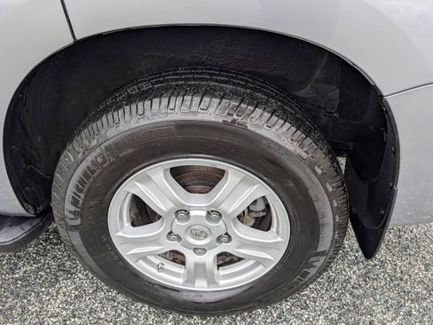 Used 2011 Toyota Sequoia SR5 RWD image 10