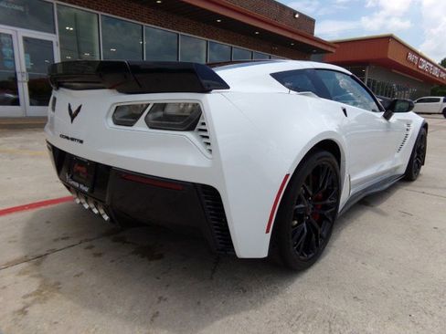 Used 2016 Chevrolet Corvette Z06 w/ 3LZ Preferred Equipment Group RWD image 5