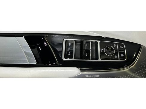 Used 2024 Cadillac Lyriq Sport RWD image 36