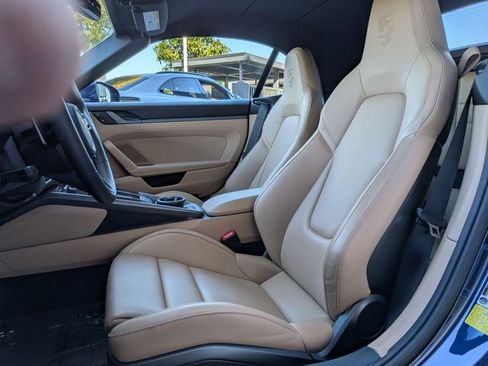 Used 2024 Porsche 911 Carrera 4S image 5