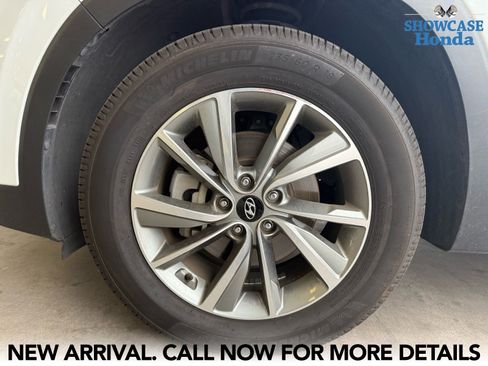 Used 2020 Hyundai Santa Fe Limited image 7