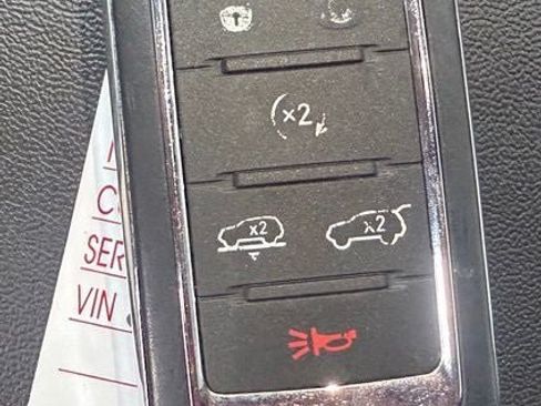 Used 2025 Jeep Wagoneer Series II w/ Convenience Group I AWD/4WD image 26
