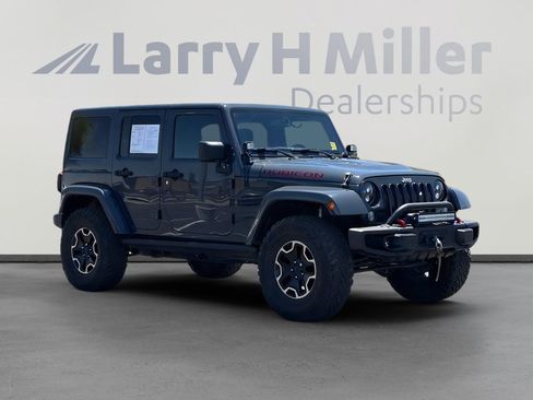 Used 2016 Jeep Wrangler Unlimited Rubicon AWD/4WD image 8