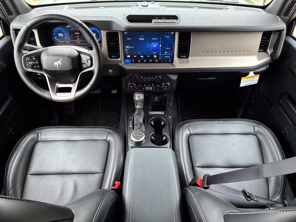 Used 2025 Ford Bronco Outer Banks AWD/4WD image 4