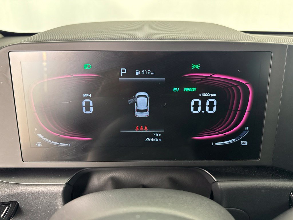 Used 2025 Kia Niro LX FWD image 50