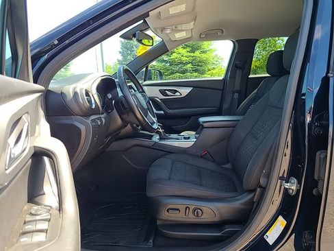 Used 2020 Chevrolet Blazer LT FWD image 12