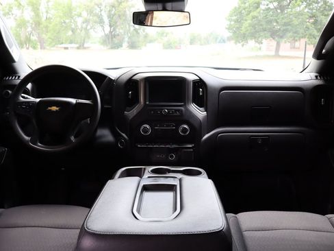 Used 2022 Chevrolet Silverado 1500 Custom AWD/4WD image 16