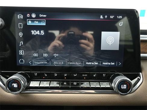 Used 2024 GMC Canyon Denali w/ LPO, Denali Black Edition image 4