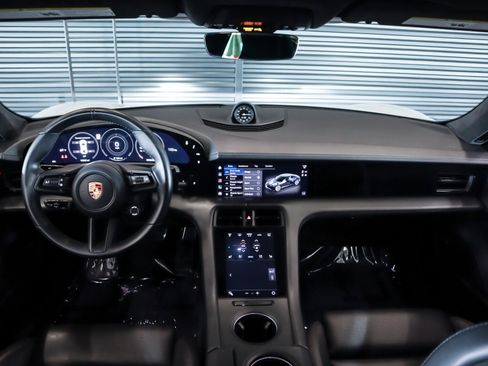 Certified 2022 Porsche Taycan GTS image 12