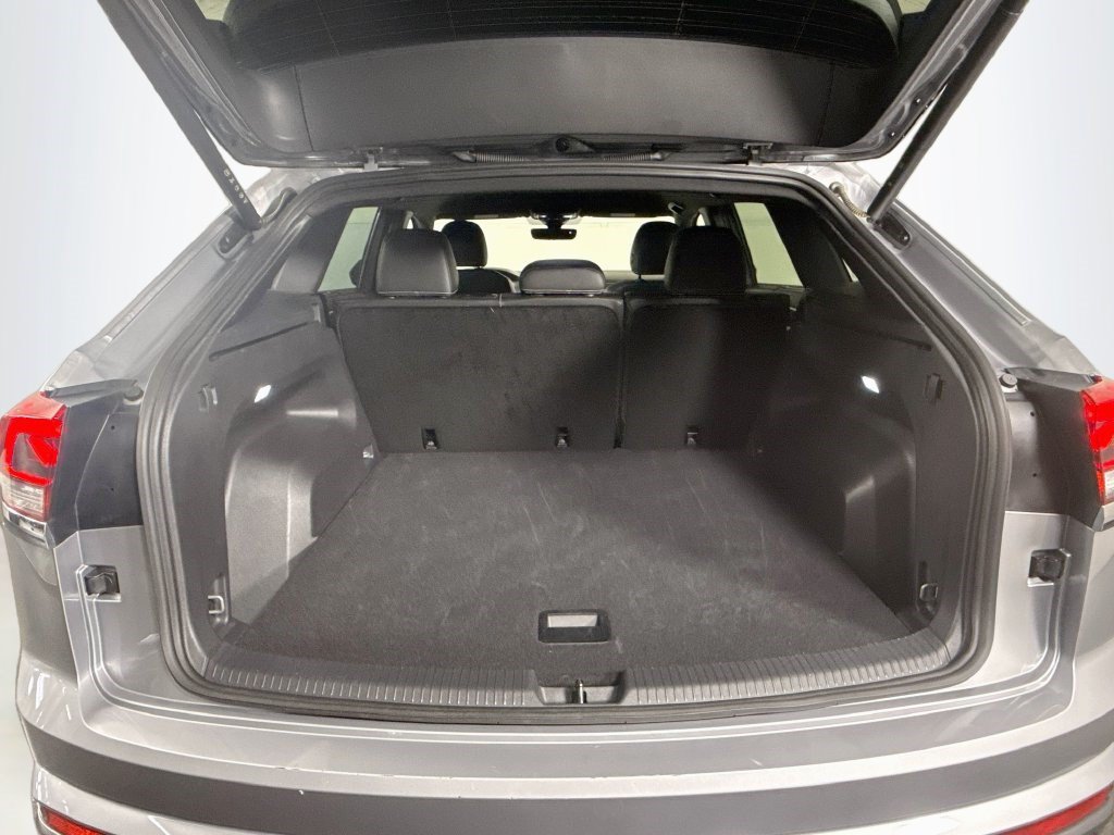 Used 2026 Volkswagen Atlas Cross Sport SE FWD image 34