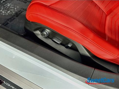Used 2022 Chevrolet Corvette Stingray Premium Conv w/ Z51 Performance Package RWD image 44