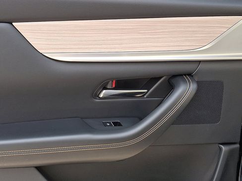 Used 2024 MAZDA CX-90 3.3 Turbo w/ Preferred Plus image 18