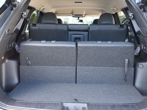 Used 2024 Mitsubishi Outlander SE image 20