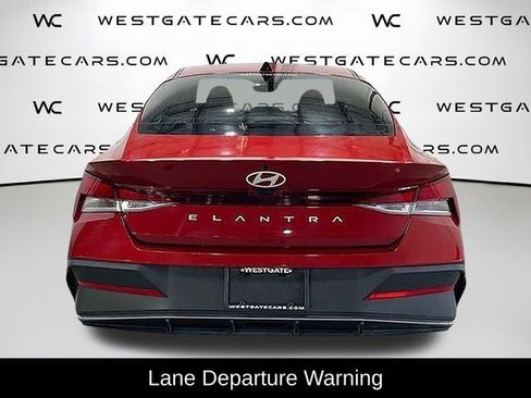 Used 2024 Hyundai Elantra SEL image 7