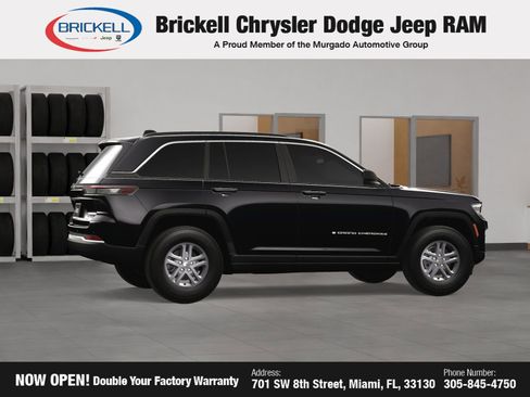 New 2025 Jeep Grand Cherokee Laredo w/ Luxury Tech Group I image 6