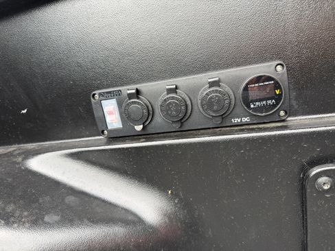 Used 2019 Toyota Tacoma TRD Sport w/ Technology Package AWD/4WD image 36