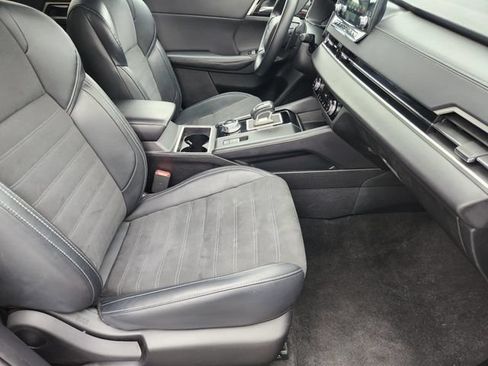 Used 2024 Mitsubishi Outlander SE FWD image 15