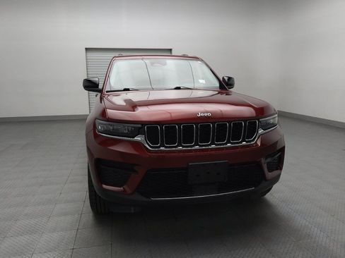 Used 2023 Jeep Grand Cherokee Laredo image 14