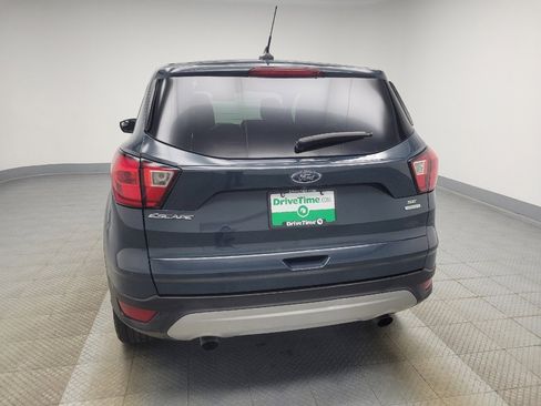 Used 2019 Ford Escape SE image 6